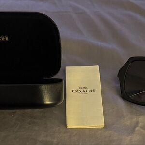 Coach Black Sunglasses with Branded Booklet